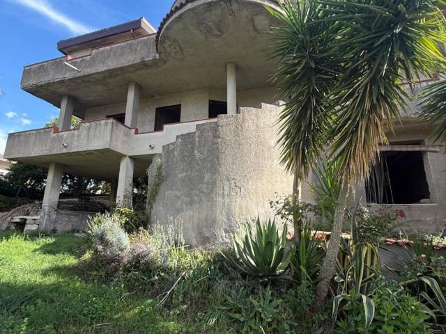Villa in vendita a Somma Vesuviana NA