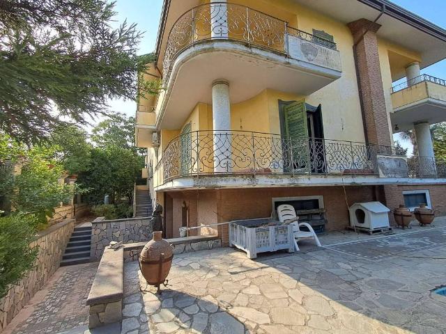 Villa in vendita a Somma Vesuviana NA