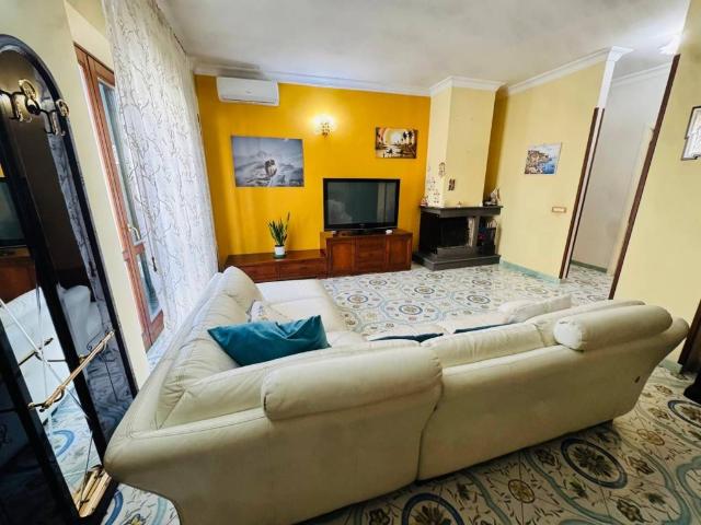 Villa in vendita a Somma Vesuviana NA
