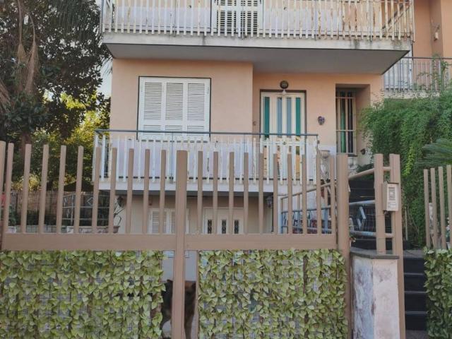 Villa in vendita a Somma Vesuviana NA