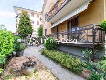 Villa in vendita a Sommacampagna VR