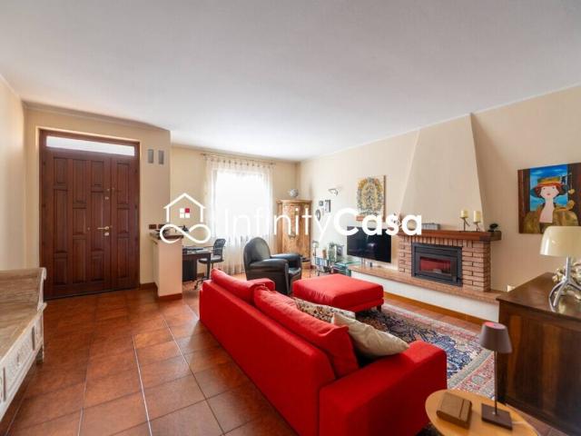 Villa in vendita a Sommacampagna VR