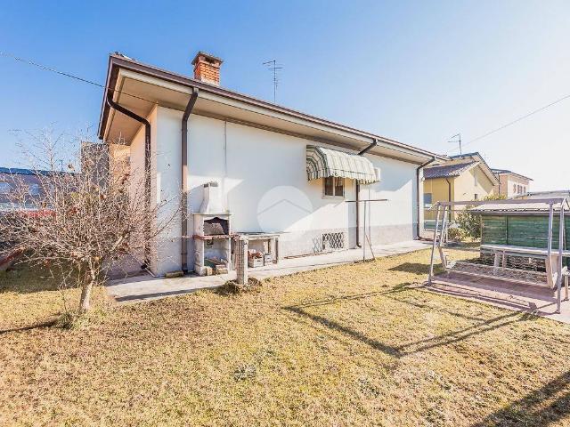 Villa in vendita a Sommacampagna VR