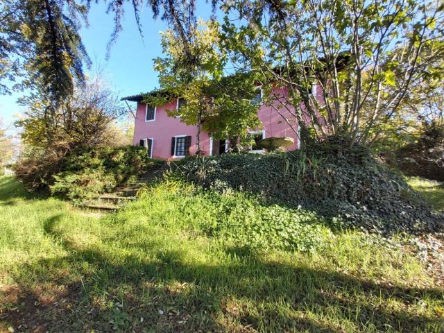 Villa in vendita a Sommariva del Bosco CN