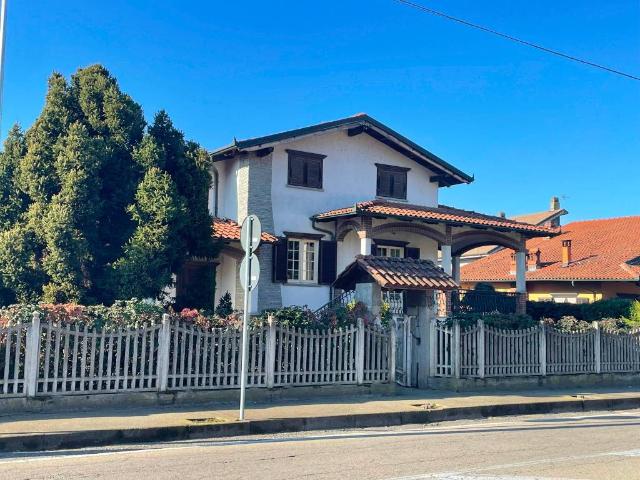 Villa in vendita a Sommariva del Bosco CN