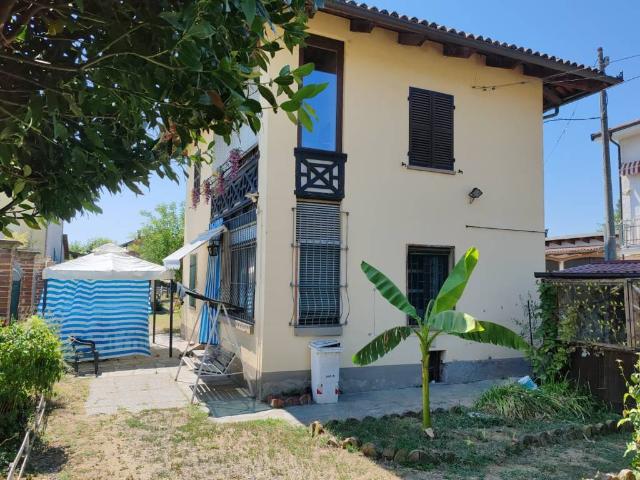 Villa in vendita a Sommariva del Bosco CN