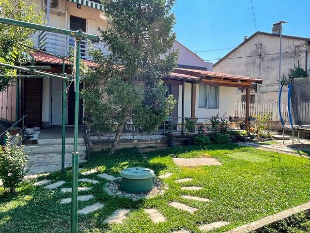Villa in vendita a Sommariva del Bosco CN