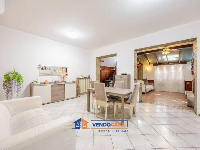 Villa in vendita a Sommariva del Bosco CN