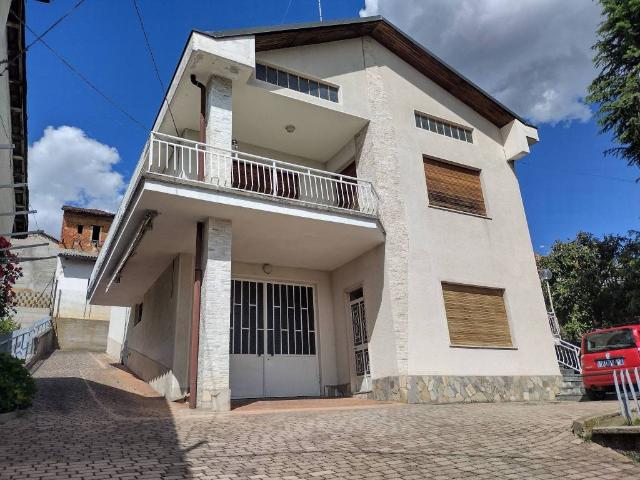 Villa in vendita a Sommariva Perno CN