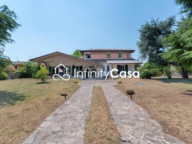 Villa in vendita a Sona VR