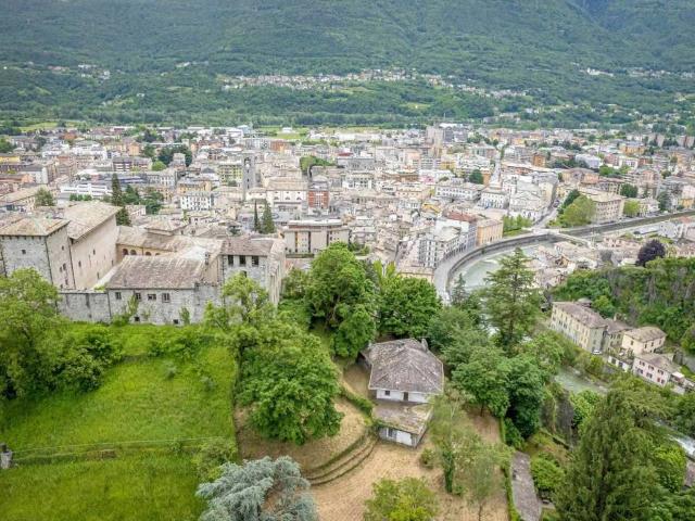 Villa in vendita a Sondrio SO