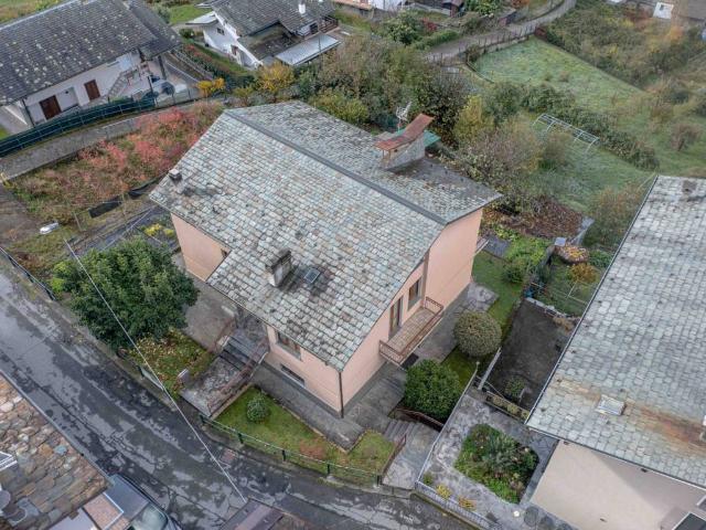 Villa in vendita a Sondrio SO