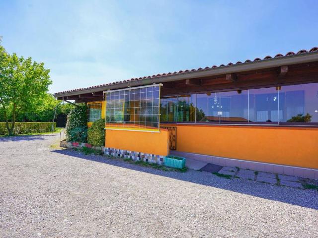 Villa in vendita a Soragna PR