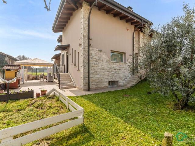 Villa in vendita a Sordio LO