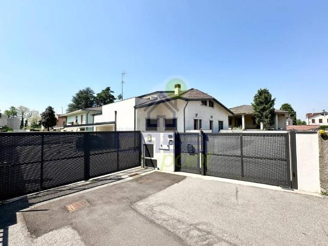 Villa in vendita a Soresina CR