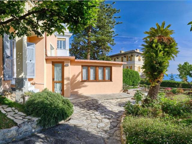 Villa in vendita a Sori GE