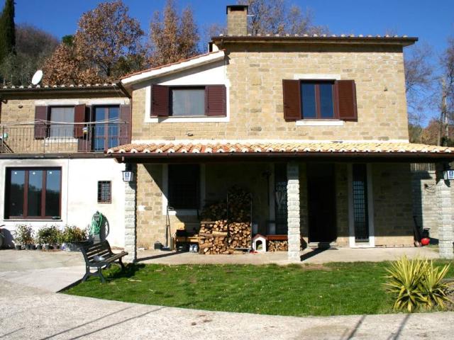 Villa in vendita a Soriano nel Cimino VT