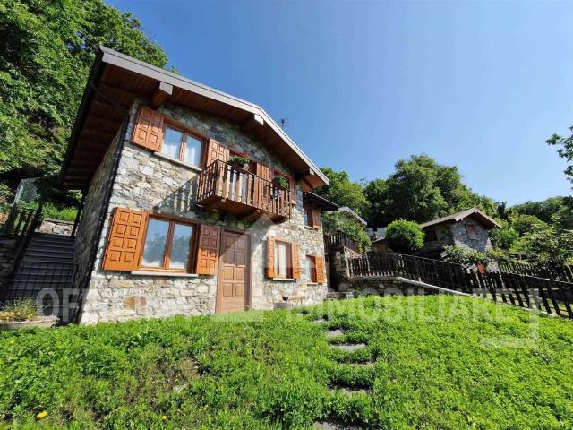 Villa in vendita a Sorico CO