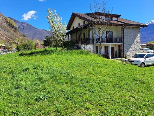 Villa in vendita a Sorico CO