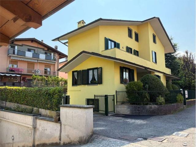 Villa in vendita a Sorisole BG