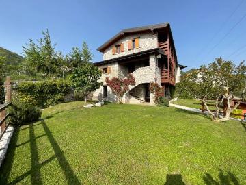 Villa in vendita a Sorisole BG
