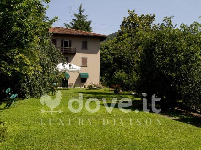 Villa in vendita a Sorisole BG