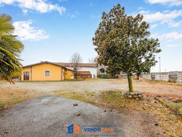 Villa in vendita a Villafalletto CN
