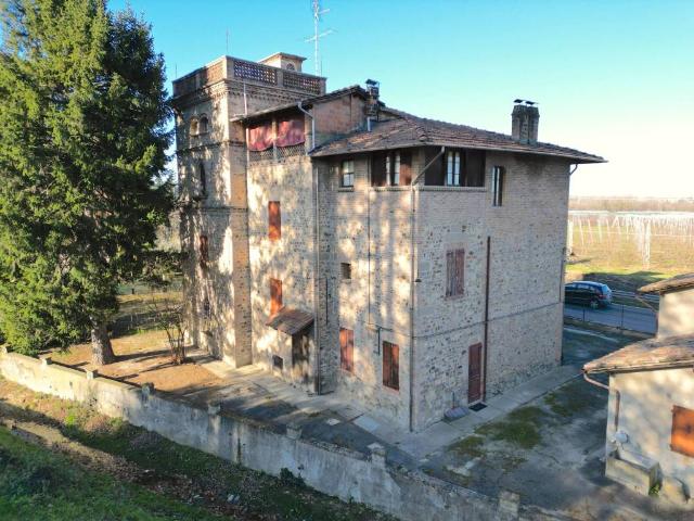 Villa in vendita a Savignano sul Panaro MO