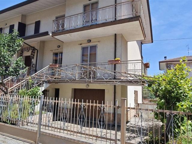 Villa in vendita a Savignano sul Rubicone FC