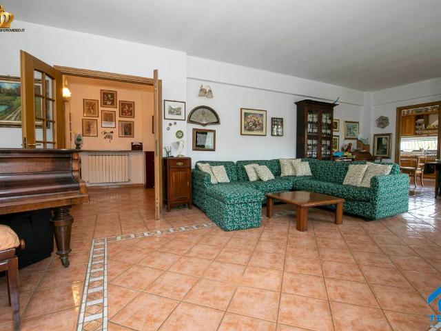 Villa in vendita a Savignone GE
