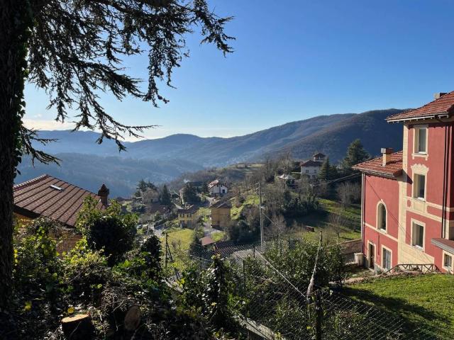 Villa in vendita a Savignone GE