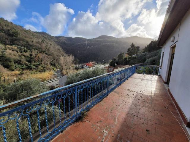 Villa in vendita a Savona SV