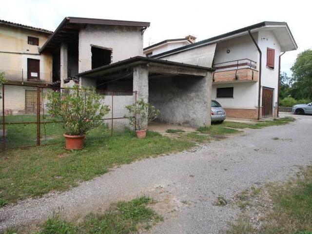 Villa in vendita a Savogna d'Isonzo GO