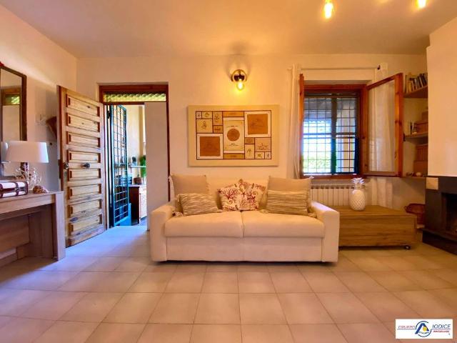 Villa in vendita a Sabaudia LT