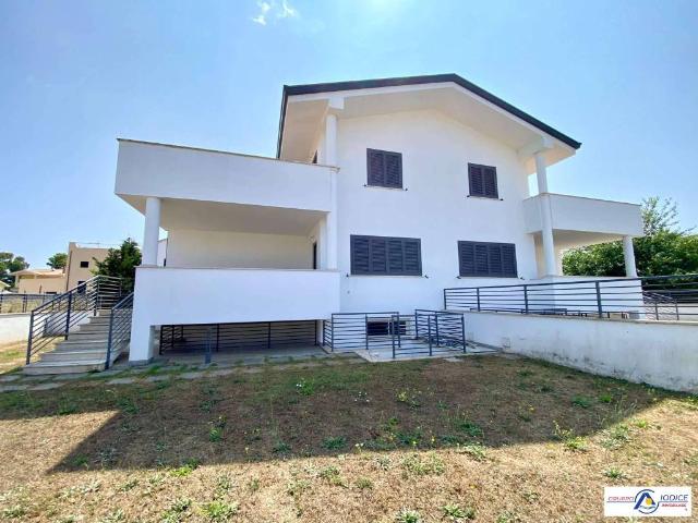 Villa in vendita a Sabaudia LT