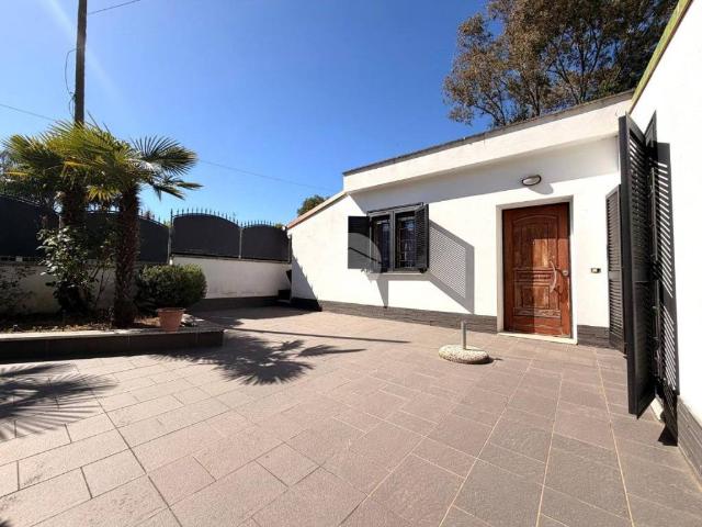 Villa in vendita a Sabaudia LT