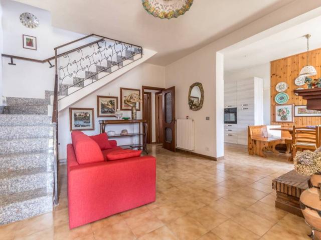 Villa in vendita a Sabaudia LT