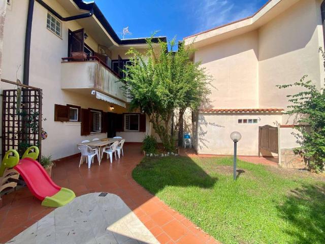 Villa in vendita a Sabaudia LT