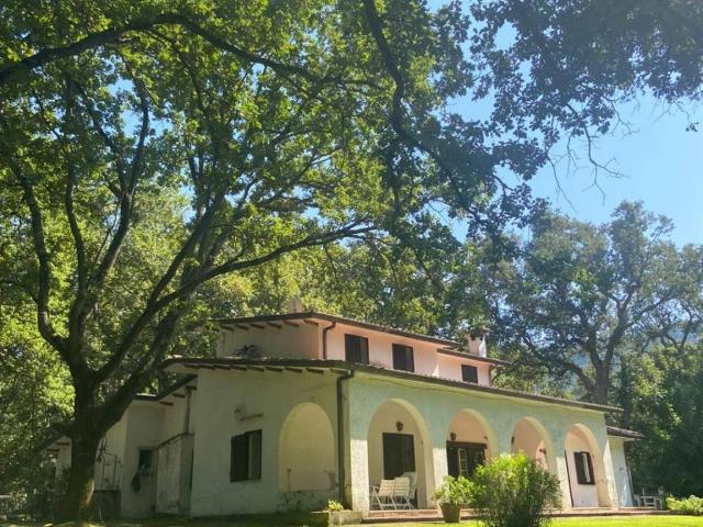 Villa in vendita a Sabaudia LT