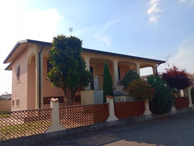 Villa in vendita a Sabbioneta MN
