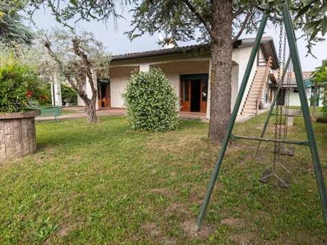 Villa in vendita a Sacile PN