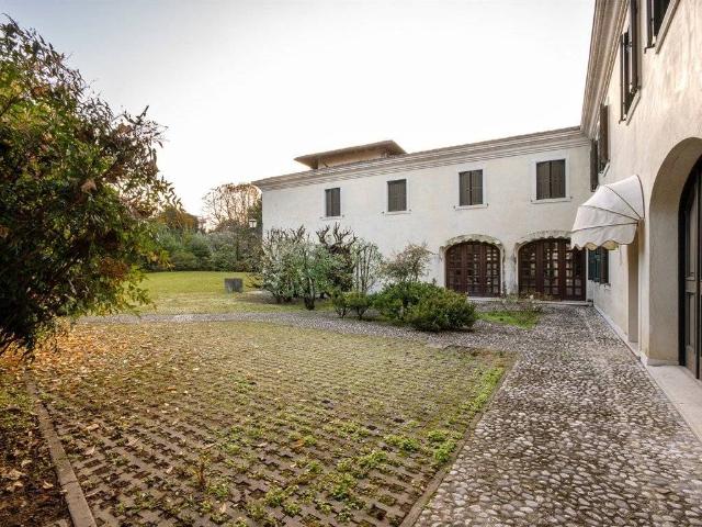 Villa in vendita a Sacile PN