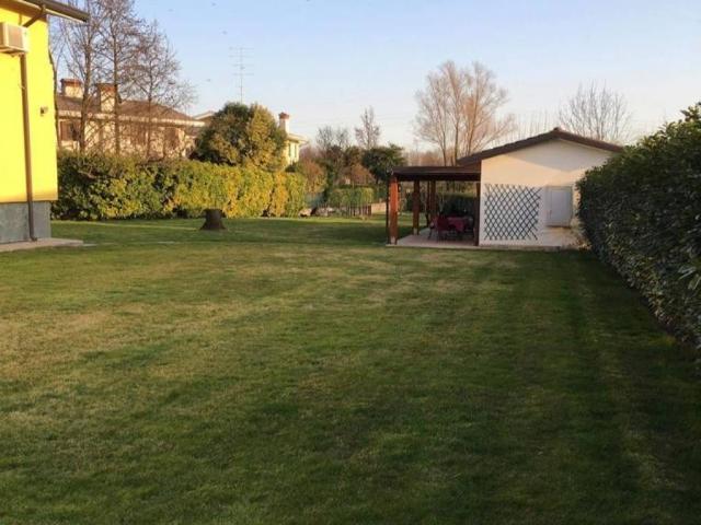 Villa in vendita a Sacile PN