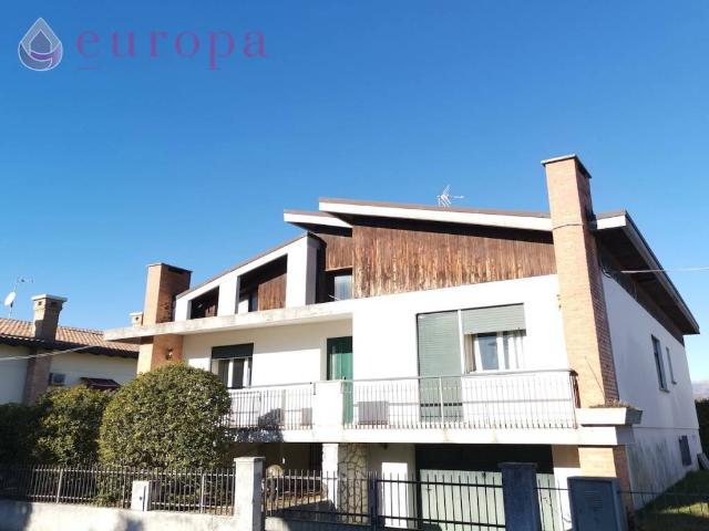 Villa in vendita a Sacile PN