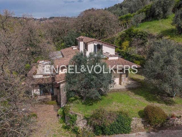 Villa in vendita a Sacrofano RM