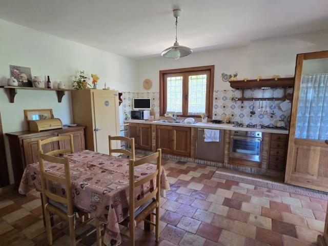 Villa in vendita a Sacrofano RM