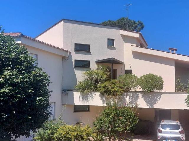 Villa in vendita a Sacrofano RM