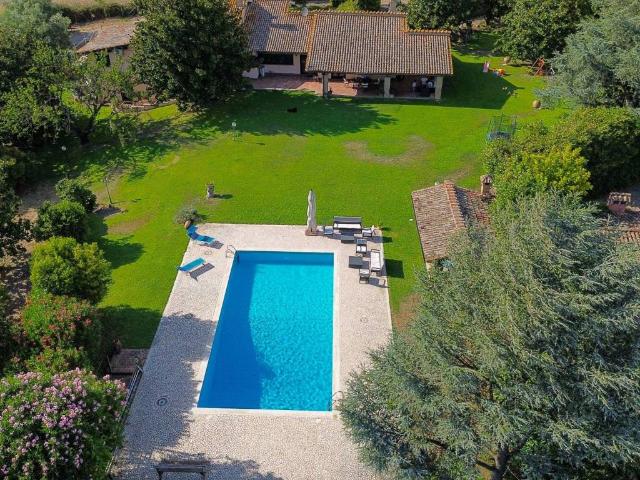 Villa in vendita a Sacrofano RM