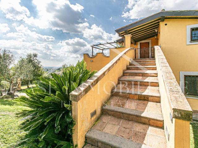 Villa in vendita a Sacrofano RM