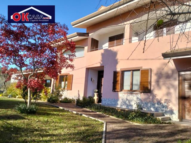 Villa in vendita a Sagrado